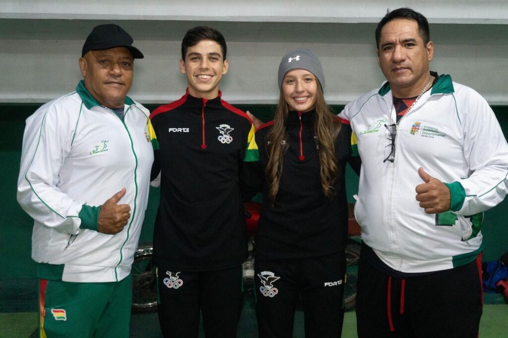Deportistas con sus entrenadores